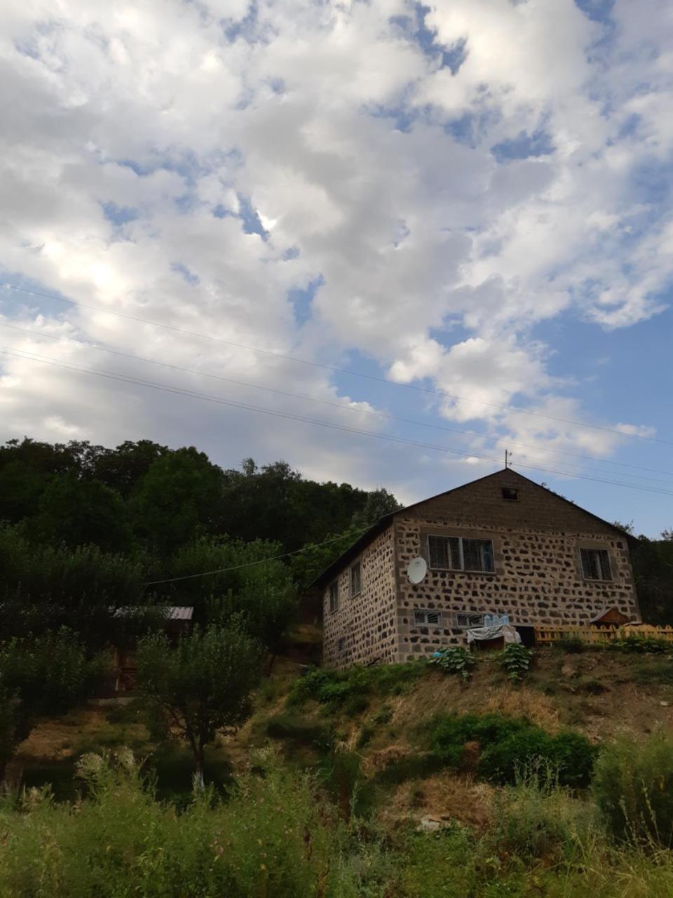The River House Yeghegis Yekhegis Exterior foto